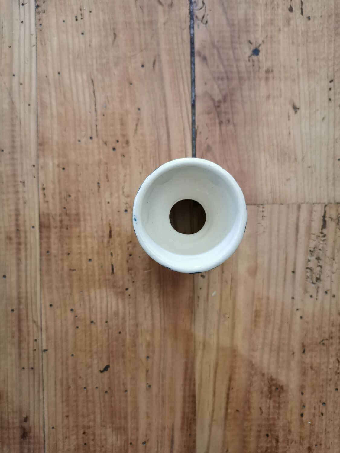 Coquetier diabolo ancien terre de fer