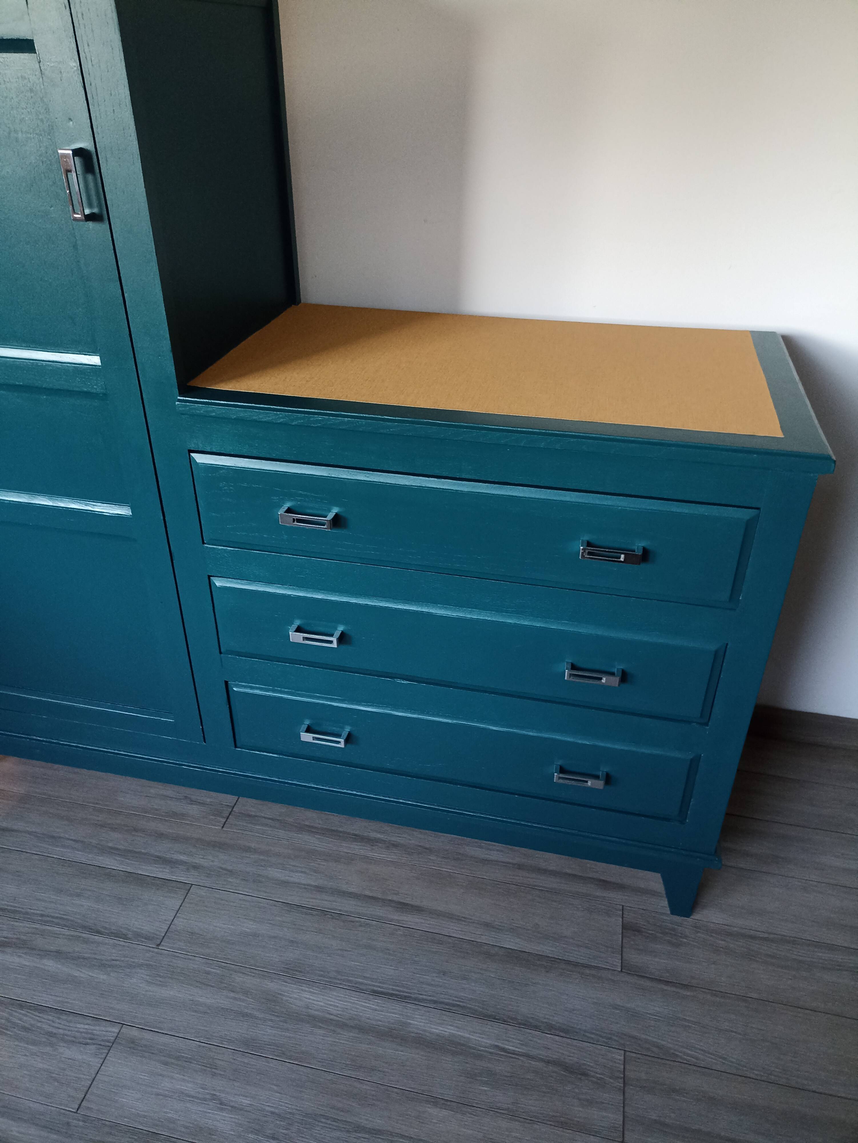 Asymmetrical furniture