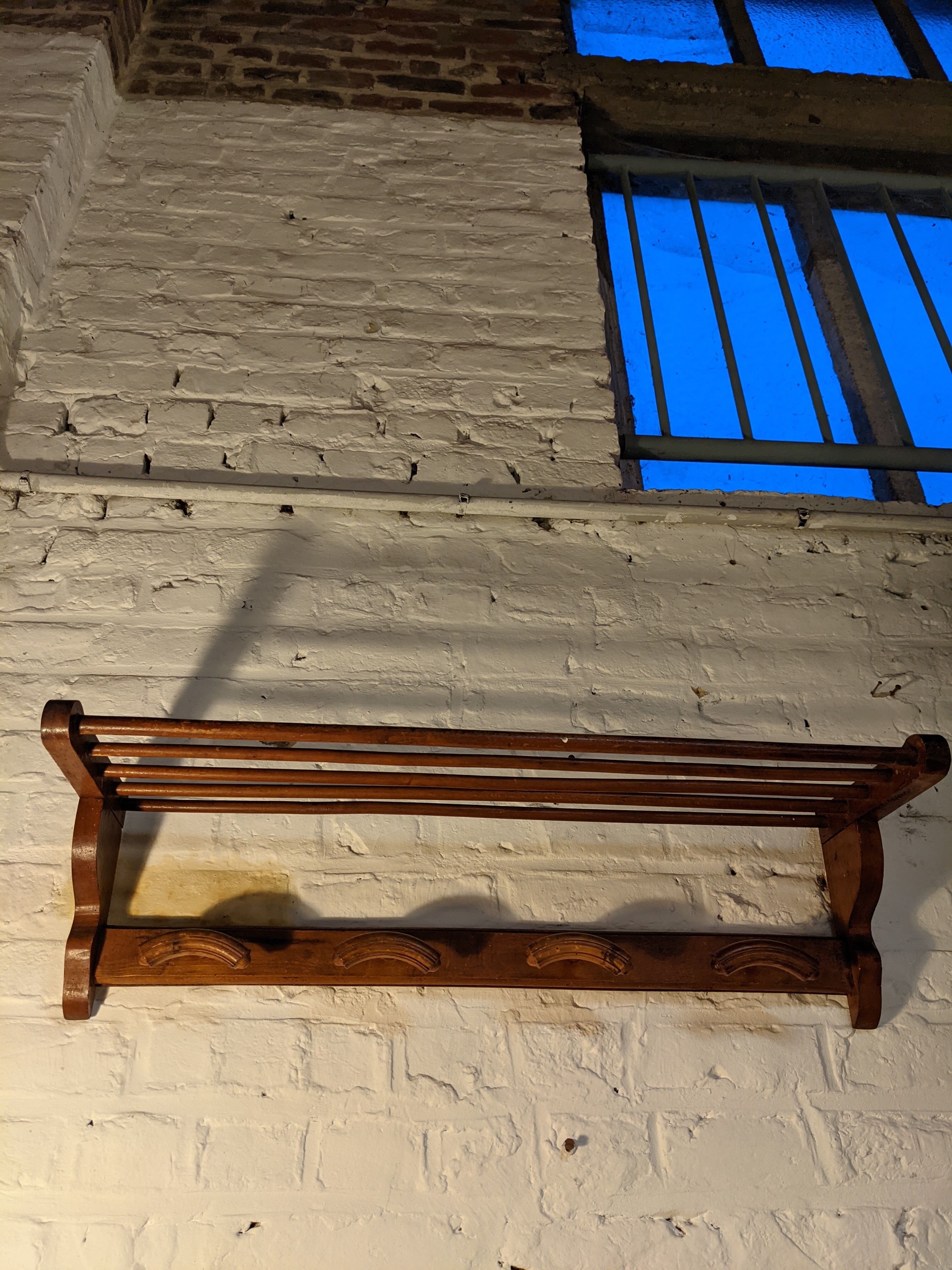 Coat rack bistro