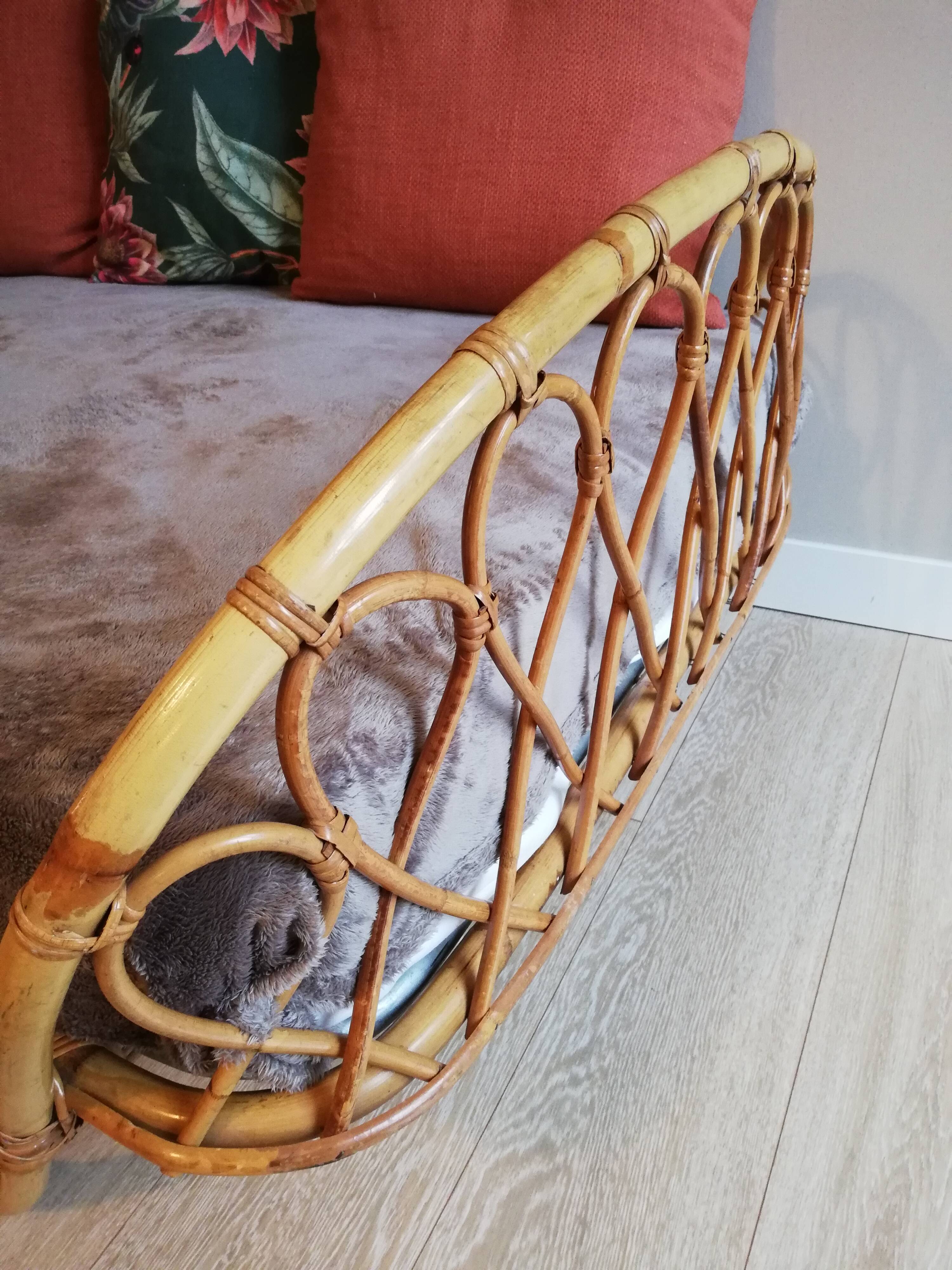 Vintage rattan basket bed