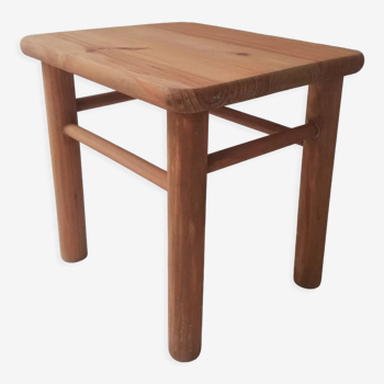 Stool / children's bedside table / end of sofa