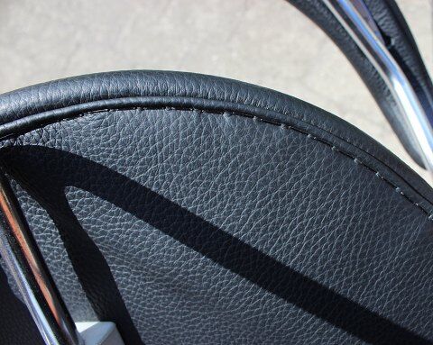 Pair of chairs 7 Arne Jacobsen series