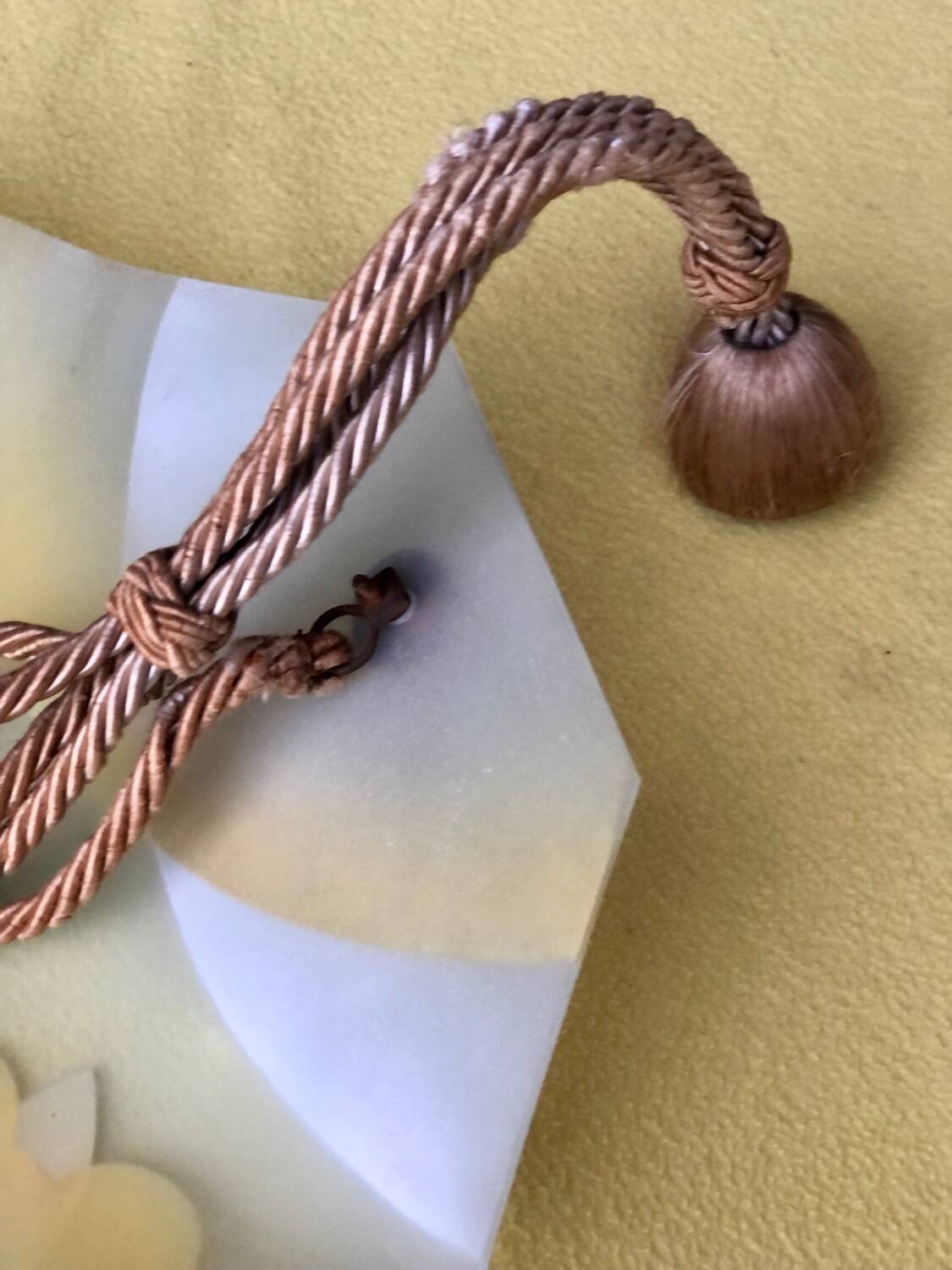 VINTAGE CHANDELIER/SUSPENSION 1940 YELLOW FLOWERS