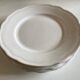 Set de 4 assiettes de Mougins en terre émaillée blanche à godrons