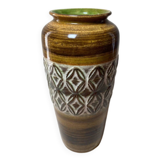 Ceramic vase