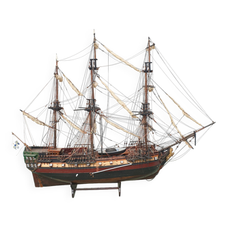 Grande maquette de bateau du 18éme