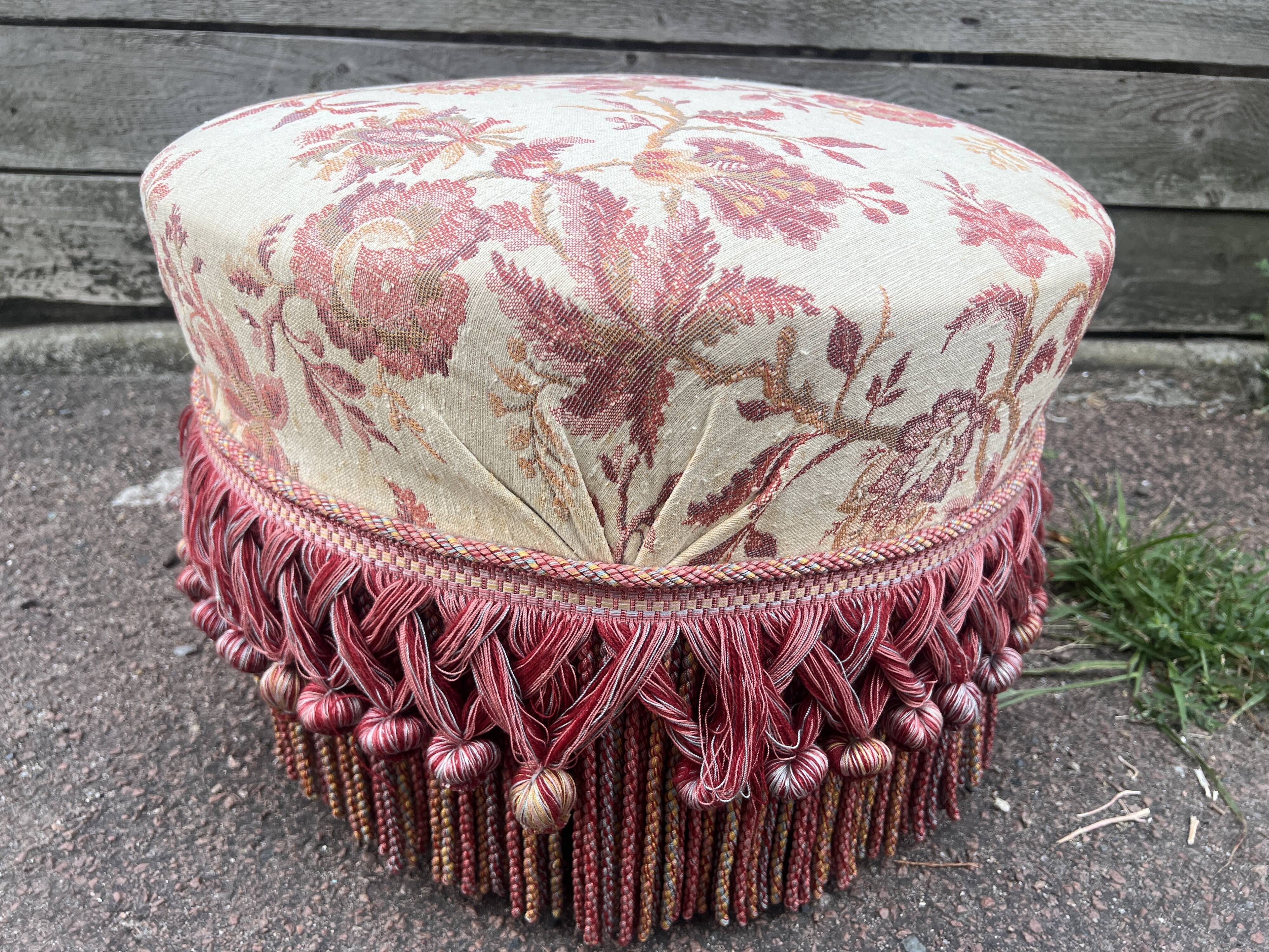 Armchair and pouf in Napoleon III style, Jean Roche