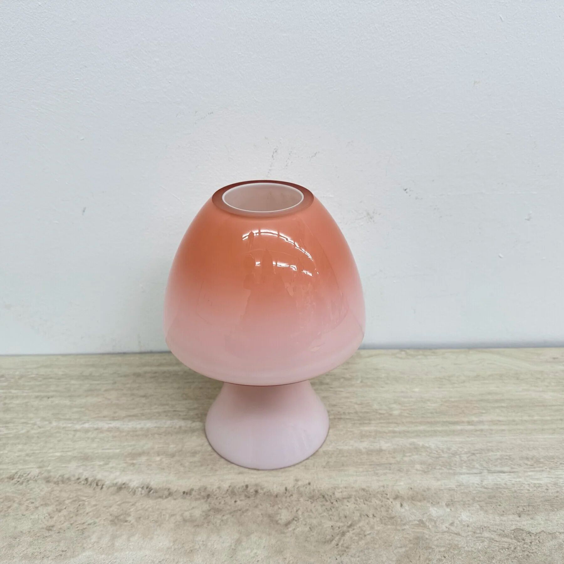 Peil & Putzer pink glass mushroom table lamp, 1970s