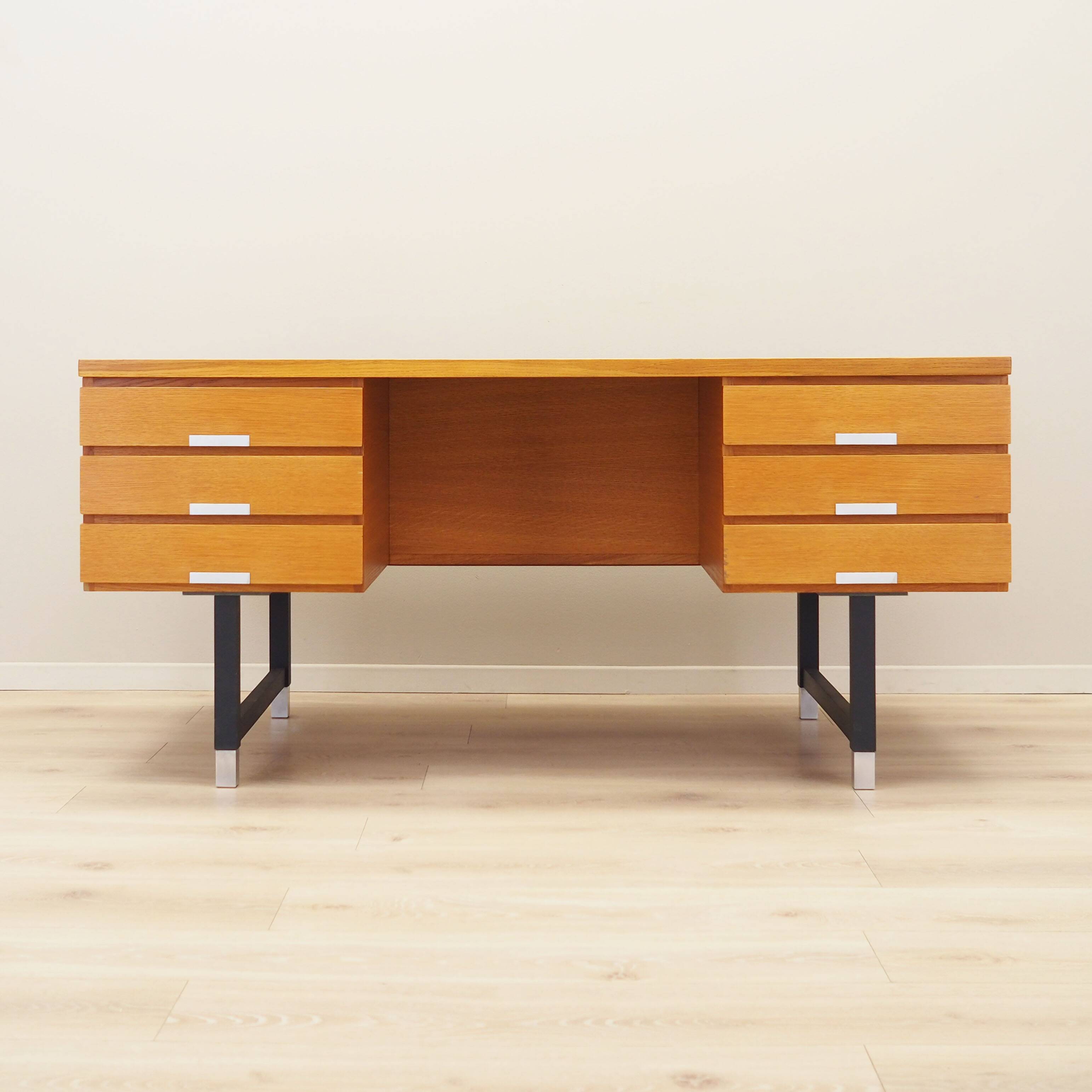 Ash desk, Danish design, 1970s, manufacturer: Eigil Petersens Møbelfabrik