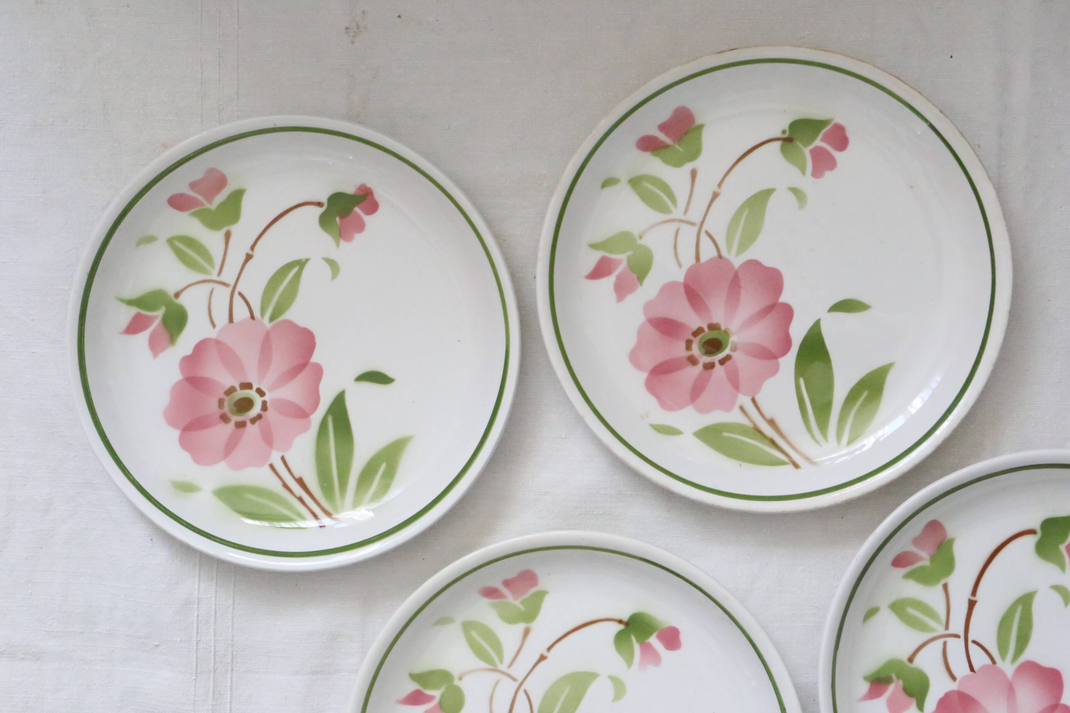 Set of 4 Moulin des Loups dinner plates, 1980, vintage French