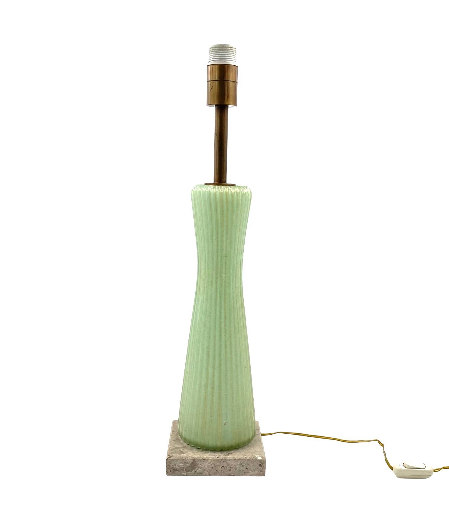 Mid-century modern green Murano glass Table lamp, Barovier & Toso style  Italy, 1940s