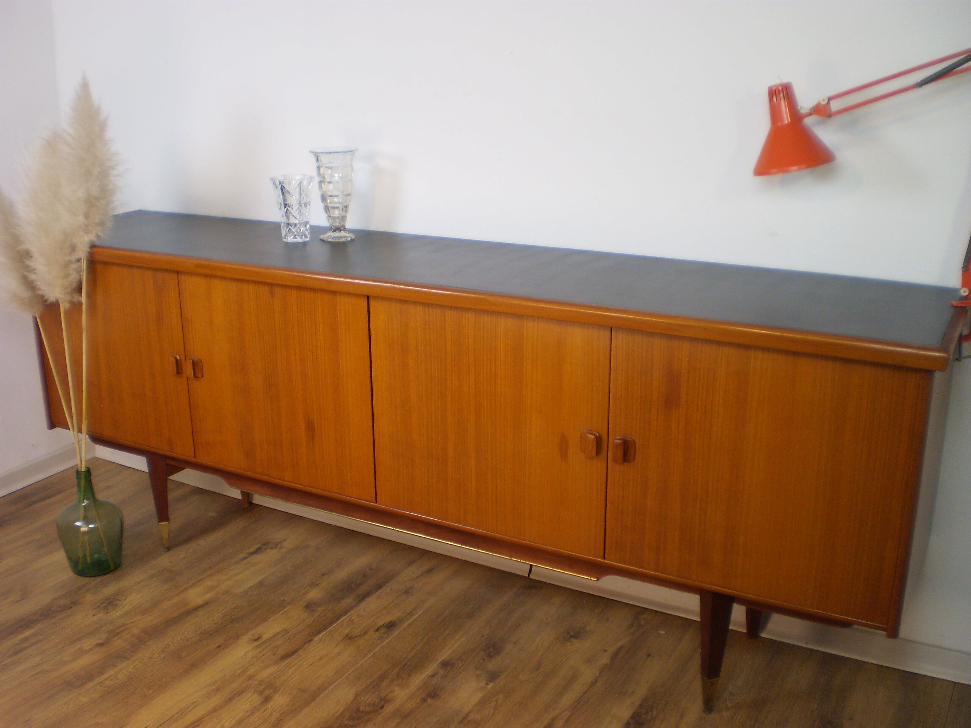 Scandinavian enfilade