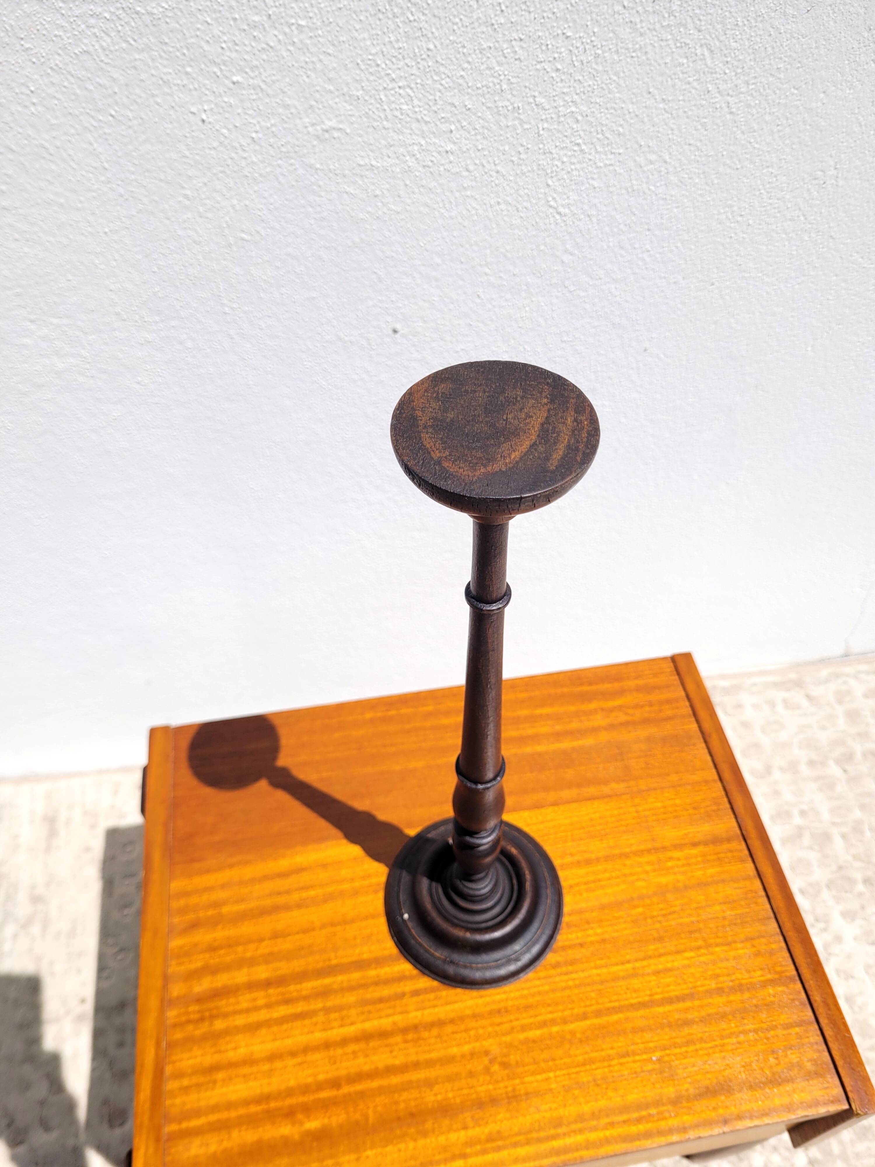 Hat holder former milliner hat maker