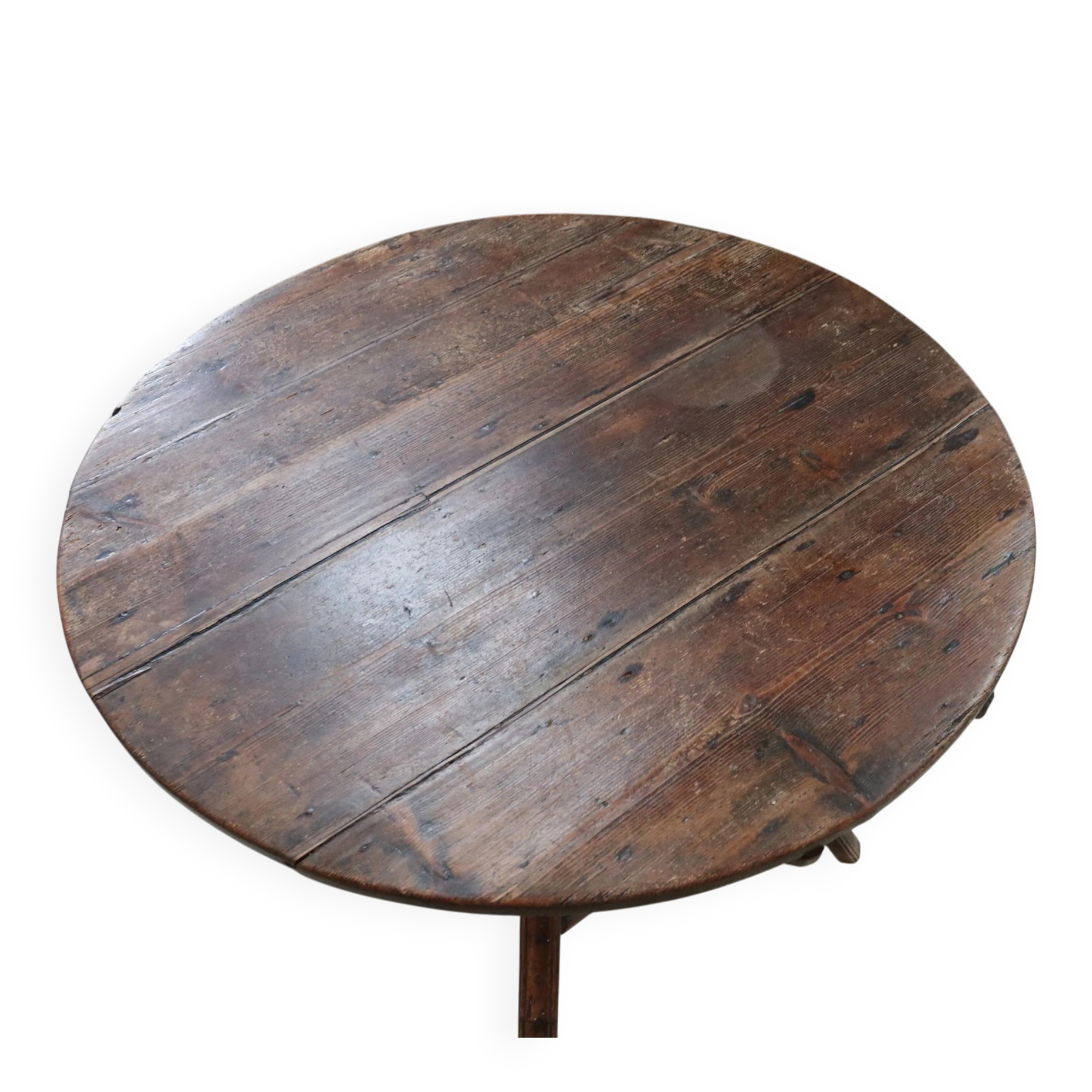 Large round pine three-legged table – cricket table, Ø 110 cm