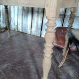Farm table