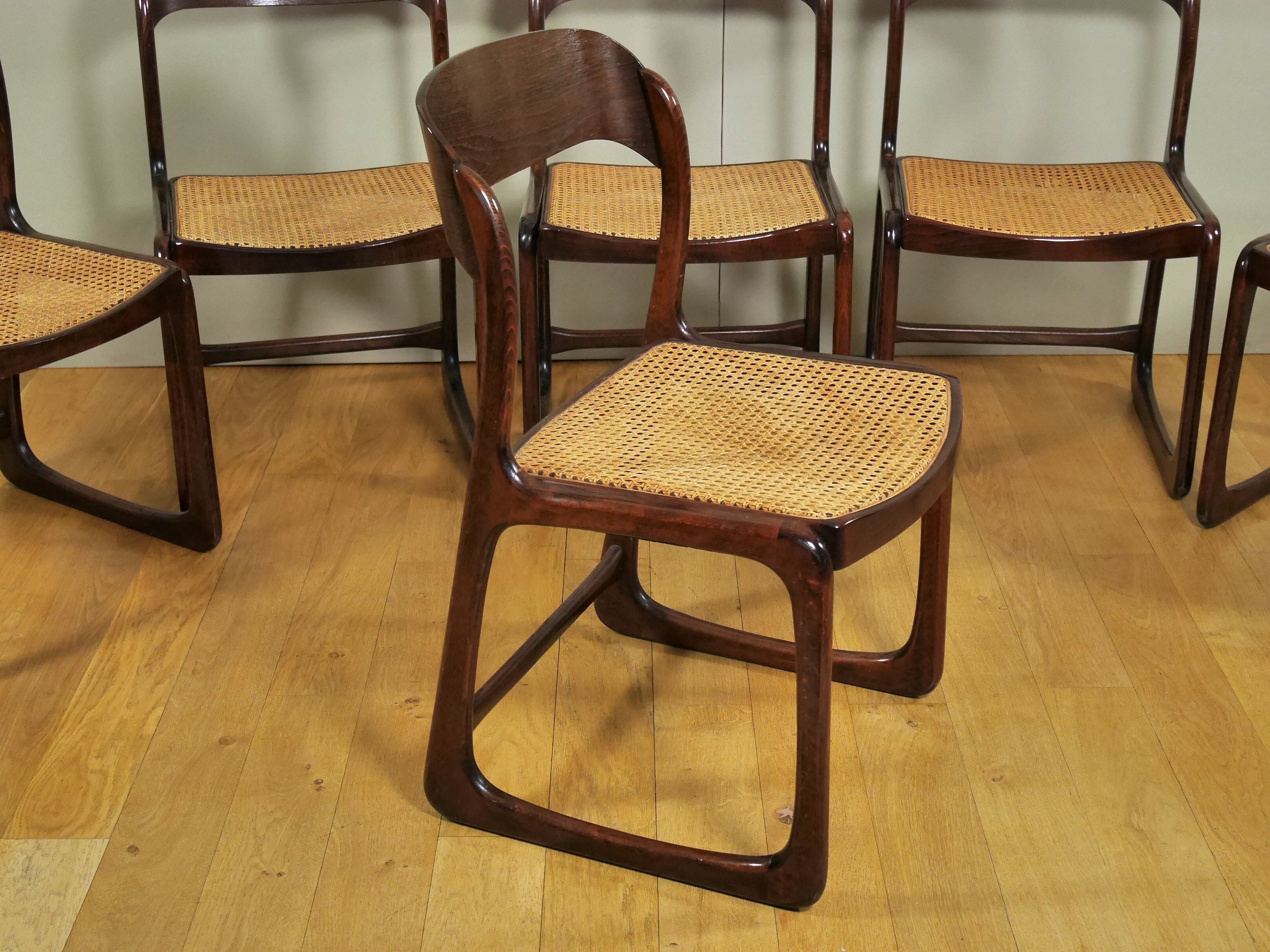 6 chairs canned Baumann 1960