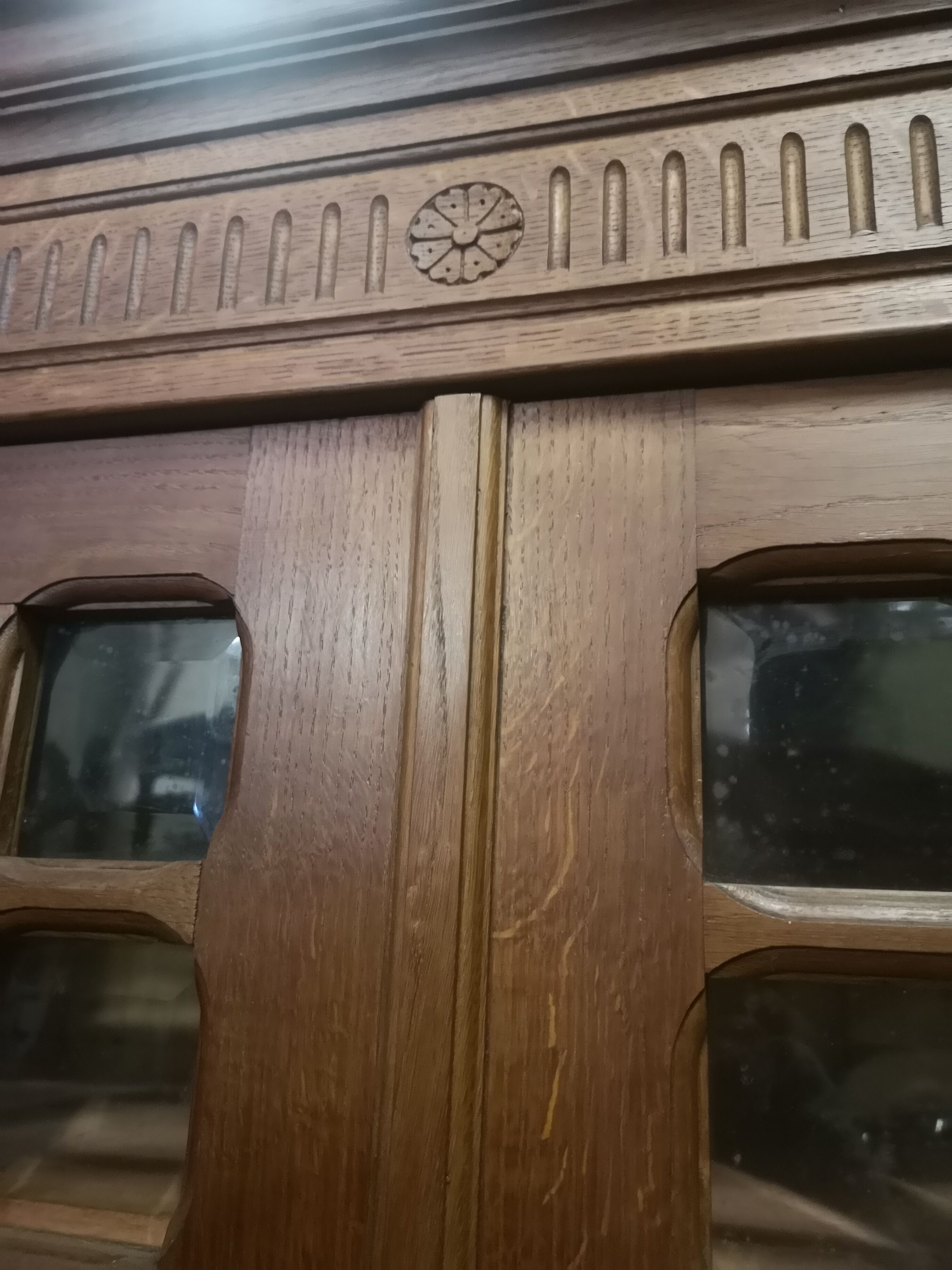 Bibliothèque vitrine années 1930