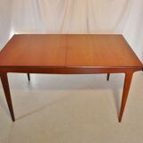 Table expandable teak Younger and four chairs