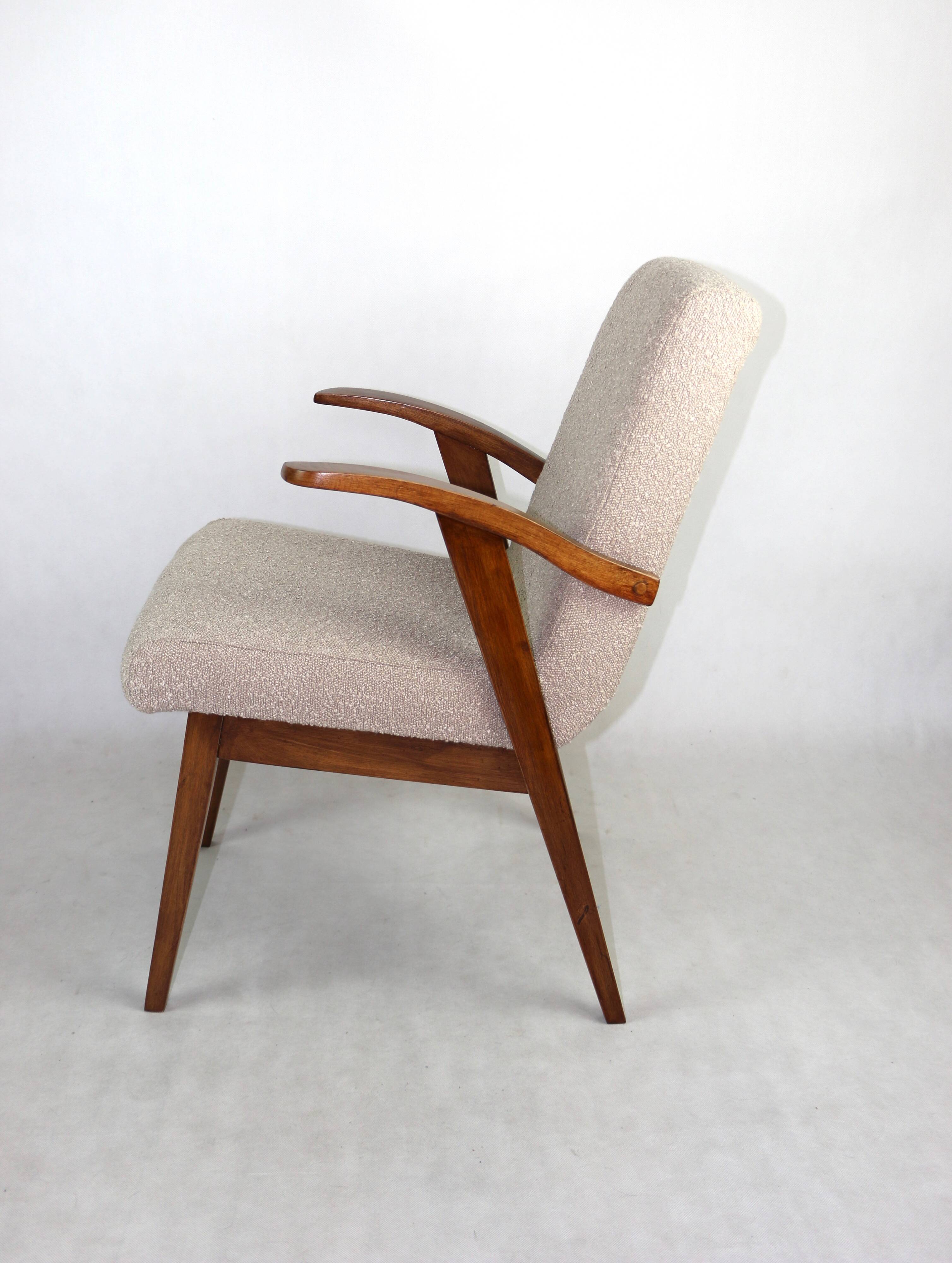 Armchair chair 300-123, design by M. Puchała beige boucle