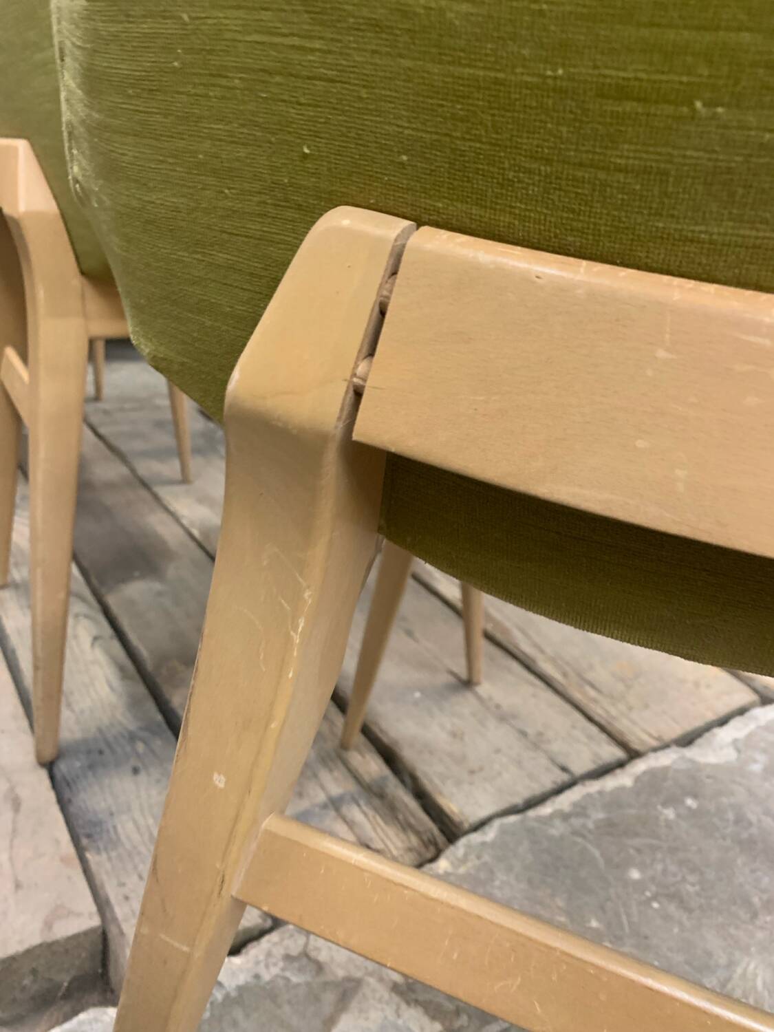 6 chaises scandinaves en velours vert, circa 1960
