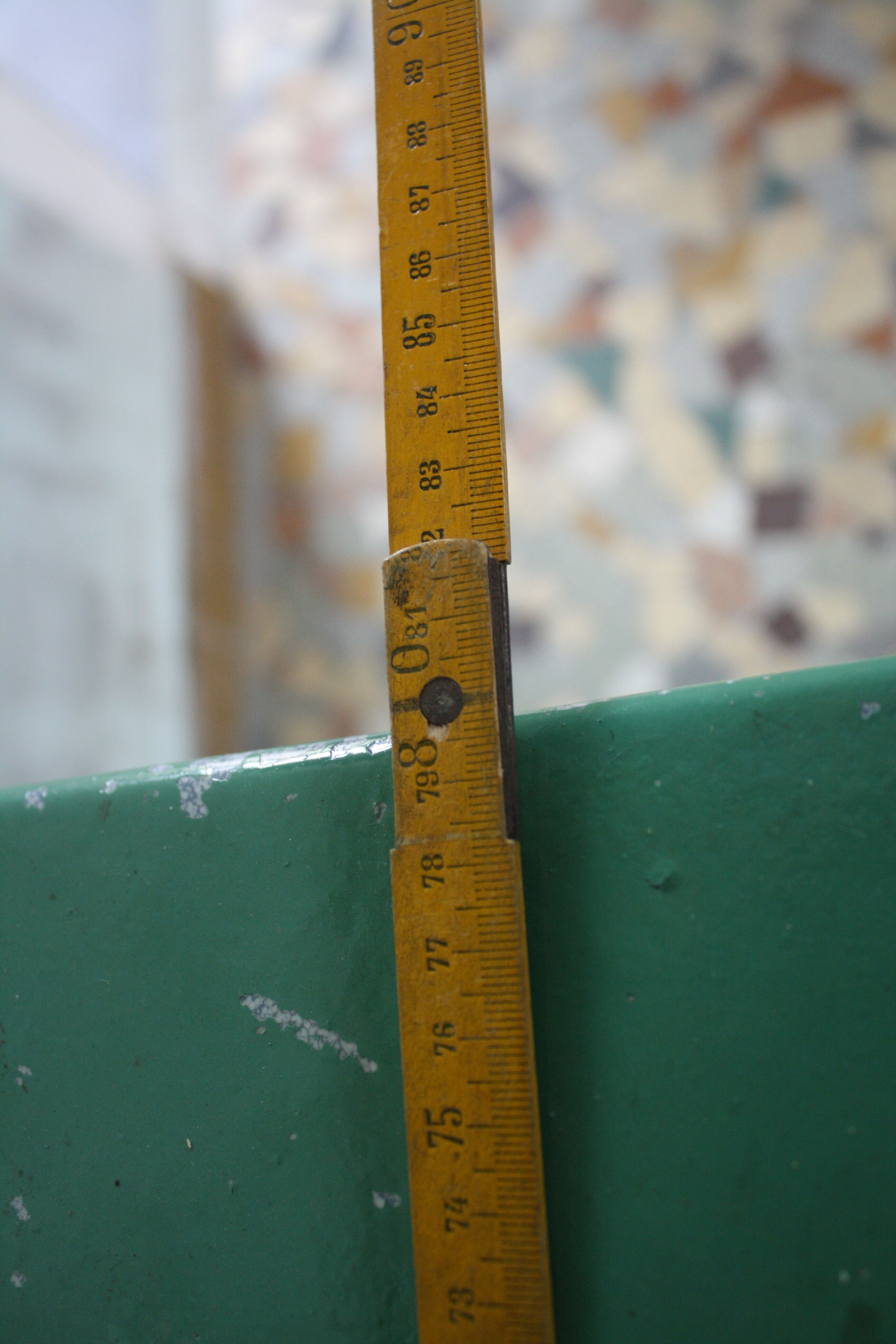 Industrial low metal buffet