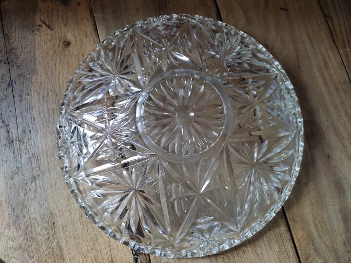 Fruit cup Display Dish stars chiseled Hollow molded glass old vintage