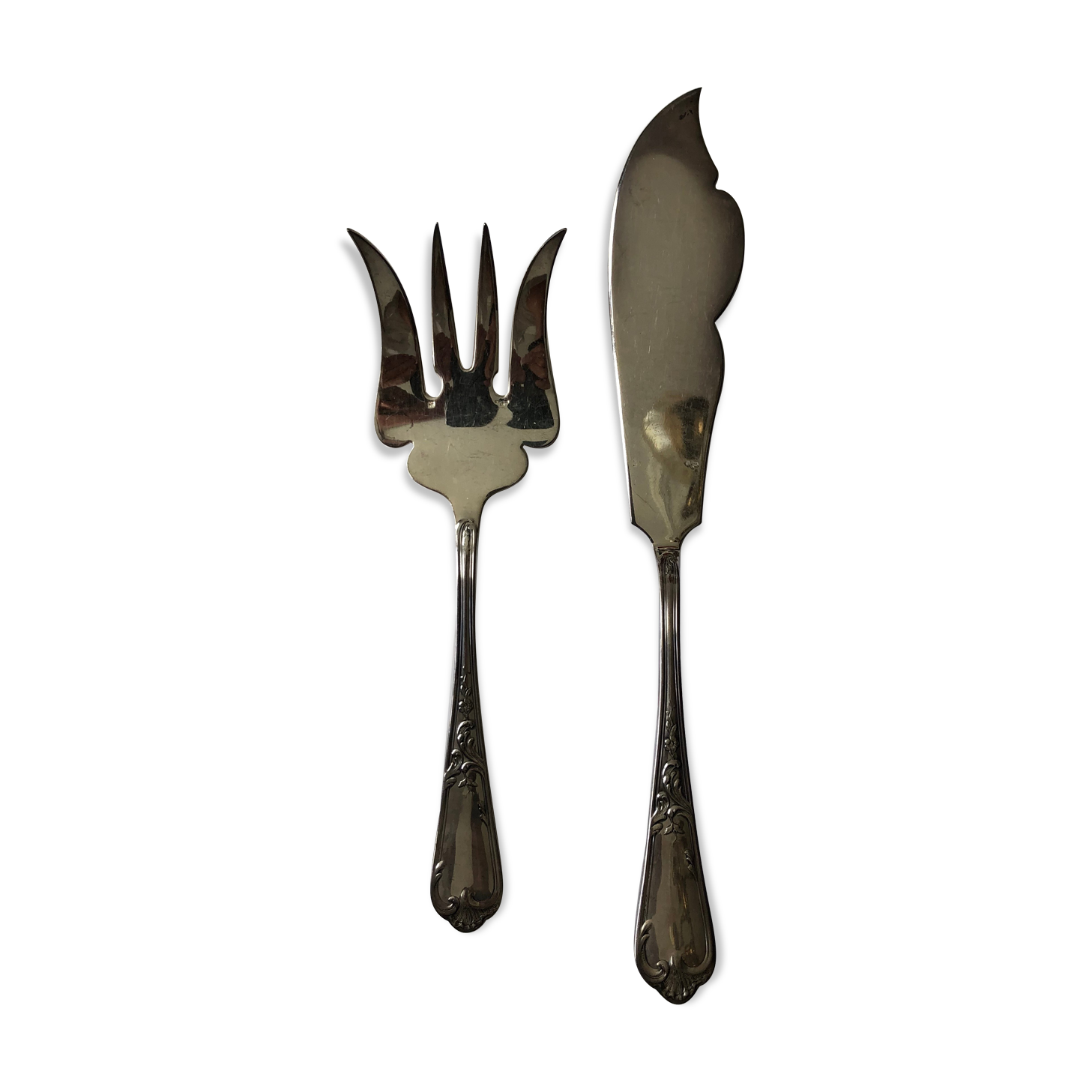 Silver metal fish service cutlery