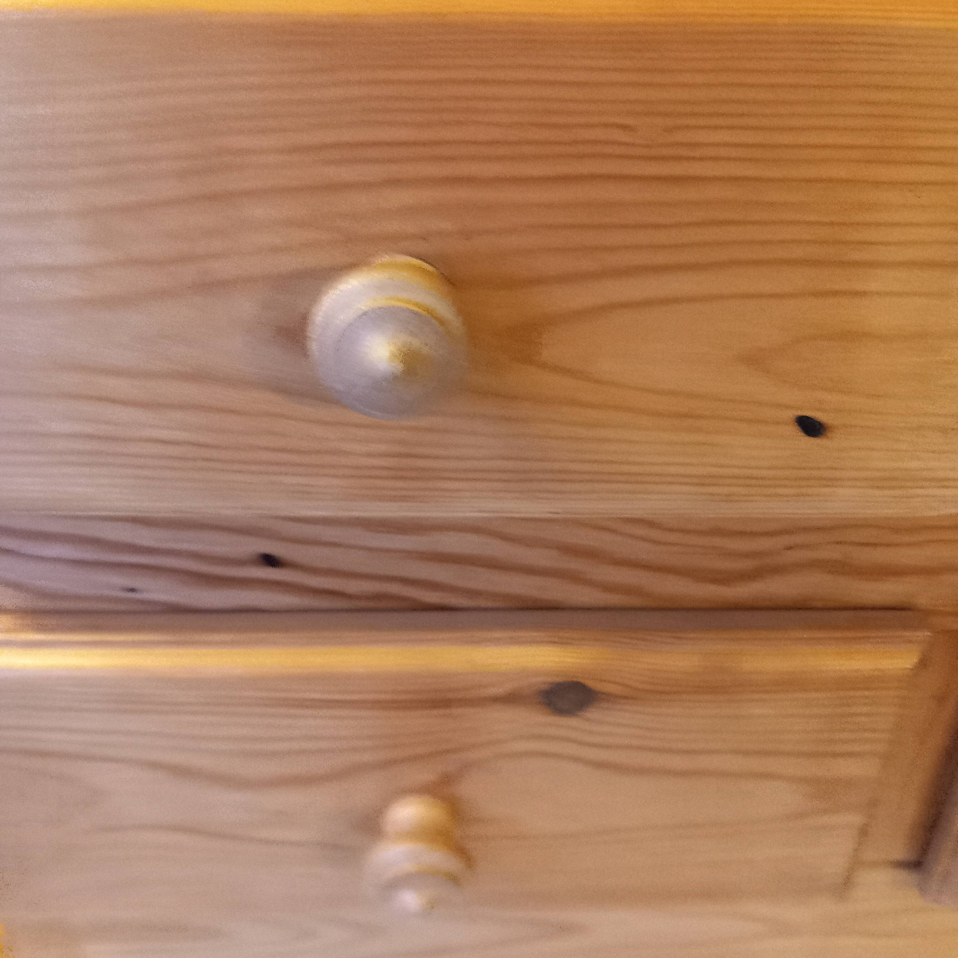 Small wooden chest of drawers