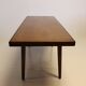 Table basse en teck de conception danoise des années 1960.