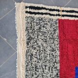 Traditional red Berber rug made of natural wool, size 1.5/2.5 m.
