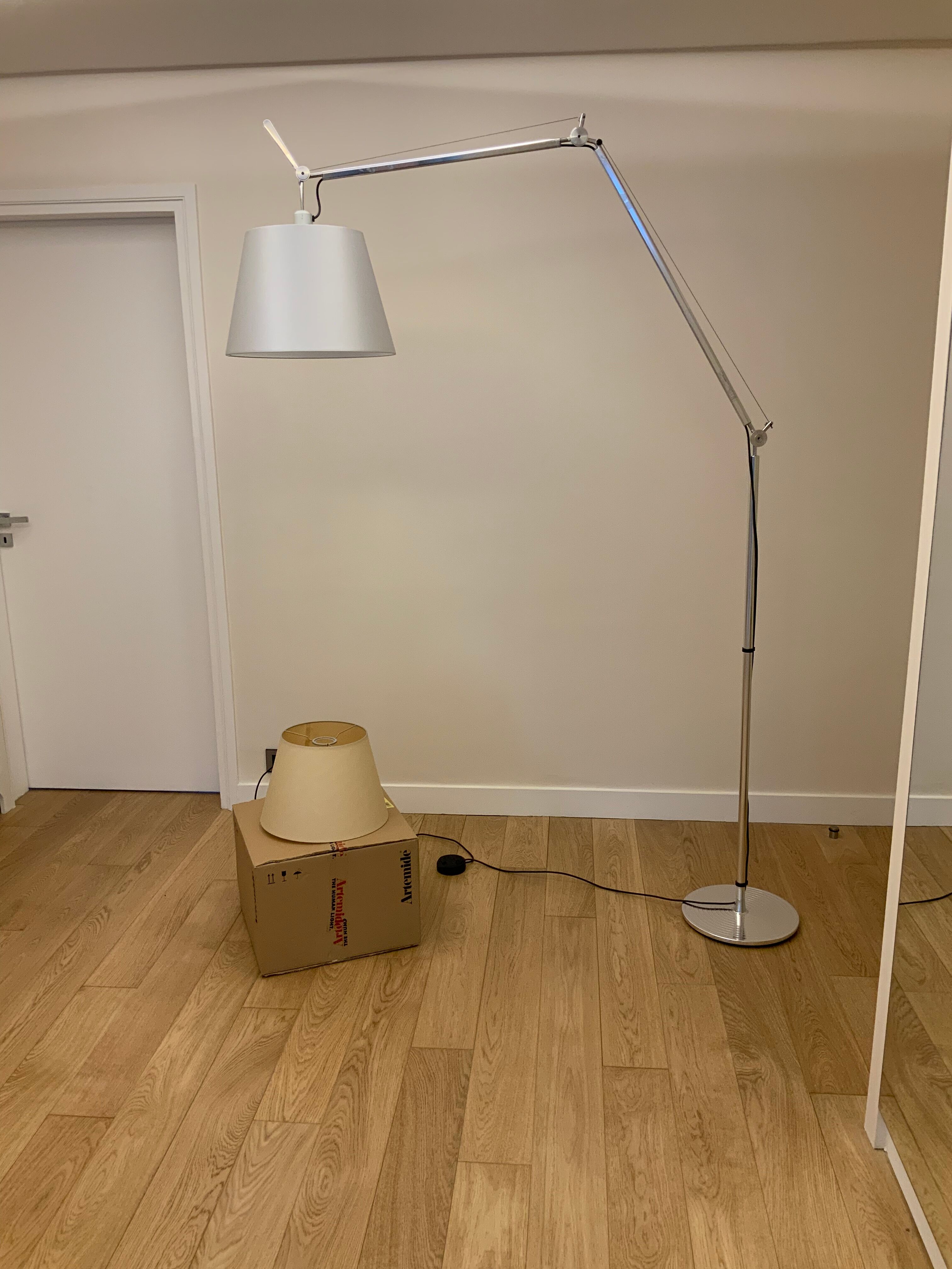 Tolomeo Mega lamp