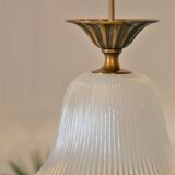 Suspension in striated glass and gilded metal