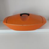Double casserole in orange cast iron Le Creuset design Raymond Loewy