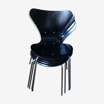 Quatre chaises Fourmi d'Arne Jacobsen
