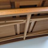 Scandinavian extendable table