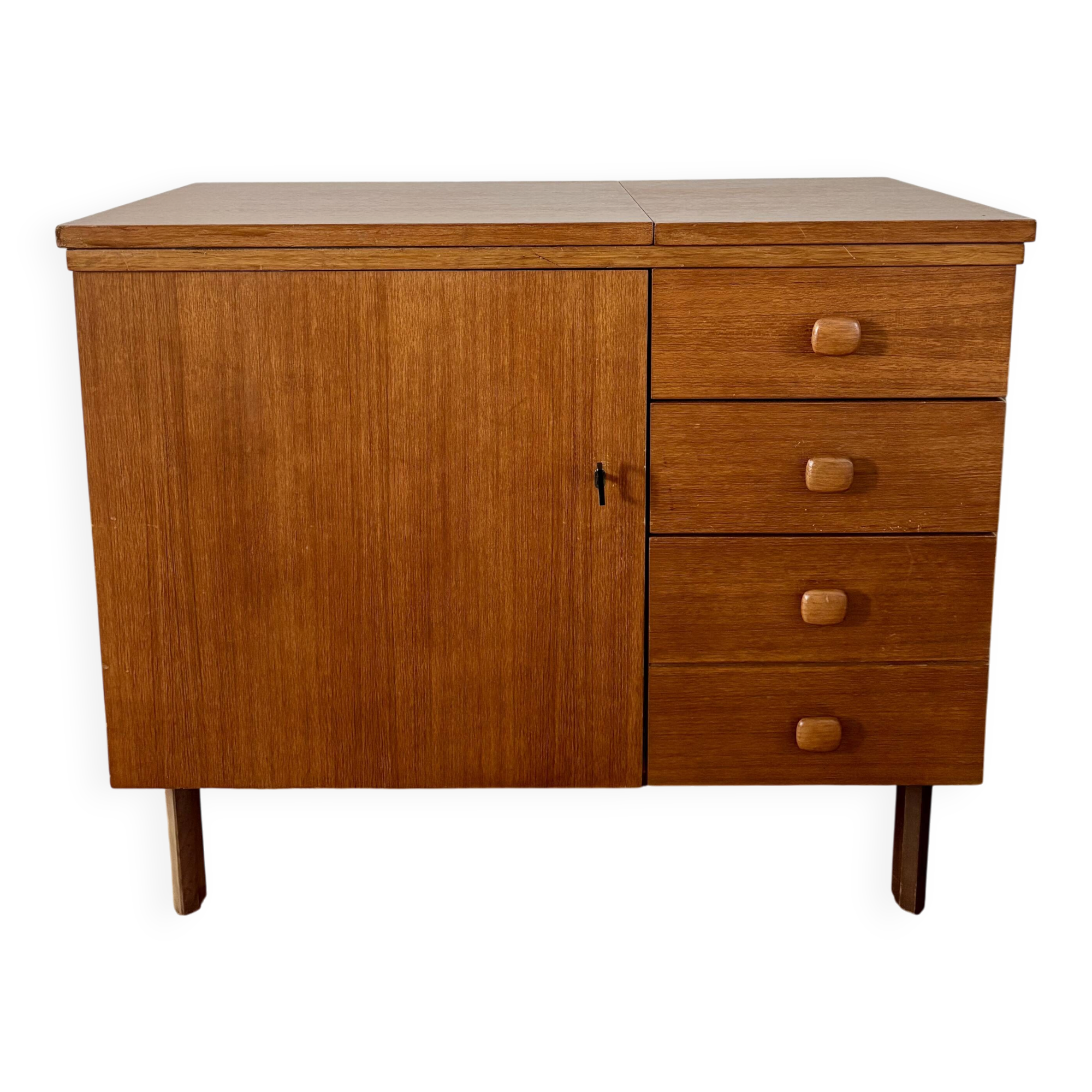 Vintage 1960 sideboard buffet