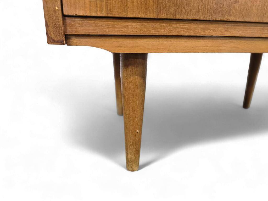 Commode / armoire vintage