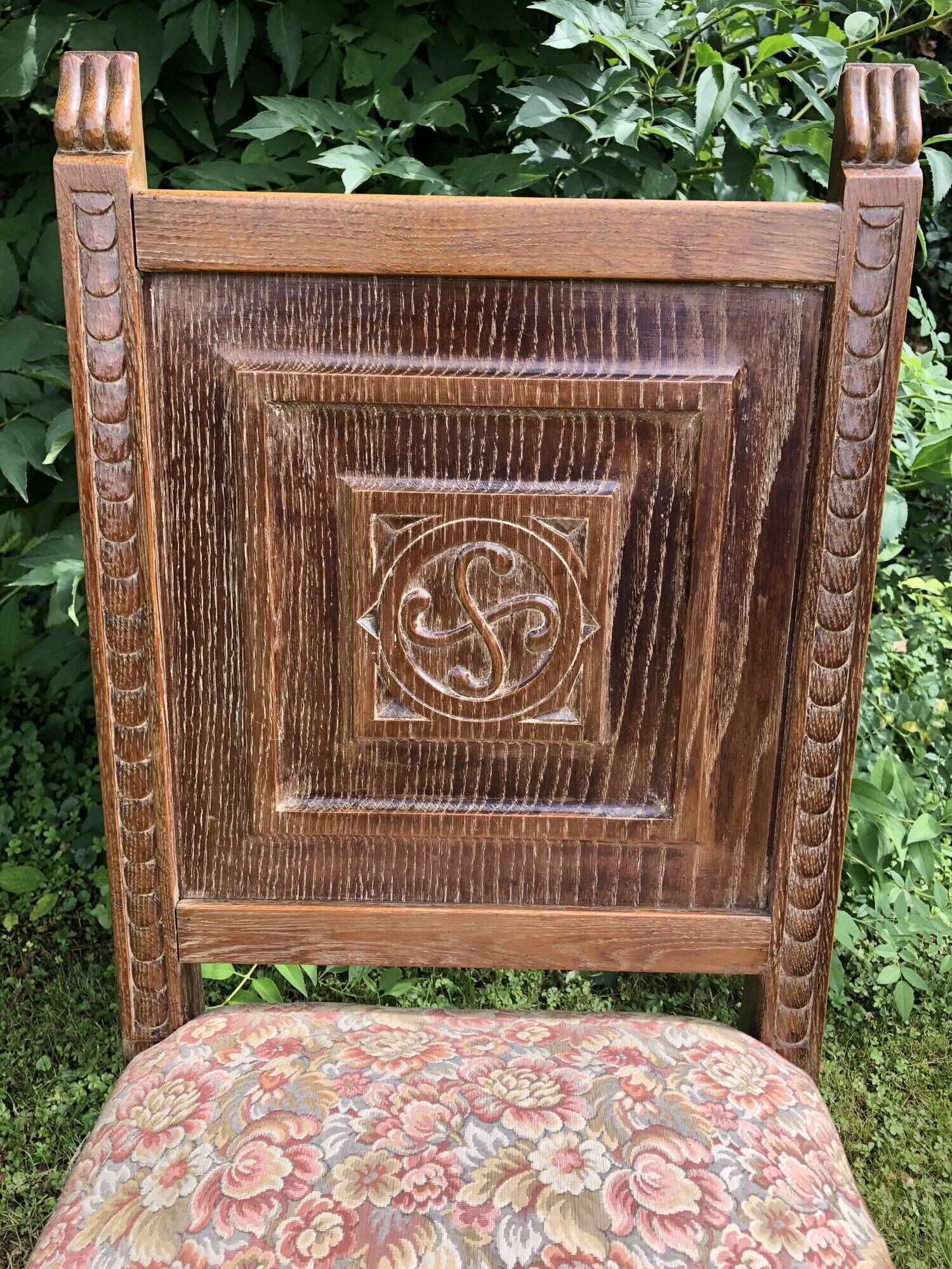 Series of 6 Chairs Neo Basque Wood Carved Cross Basque + Assise Fabric Vintage
