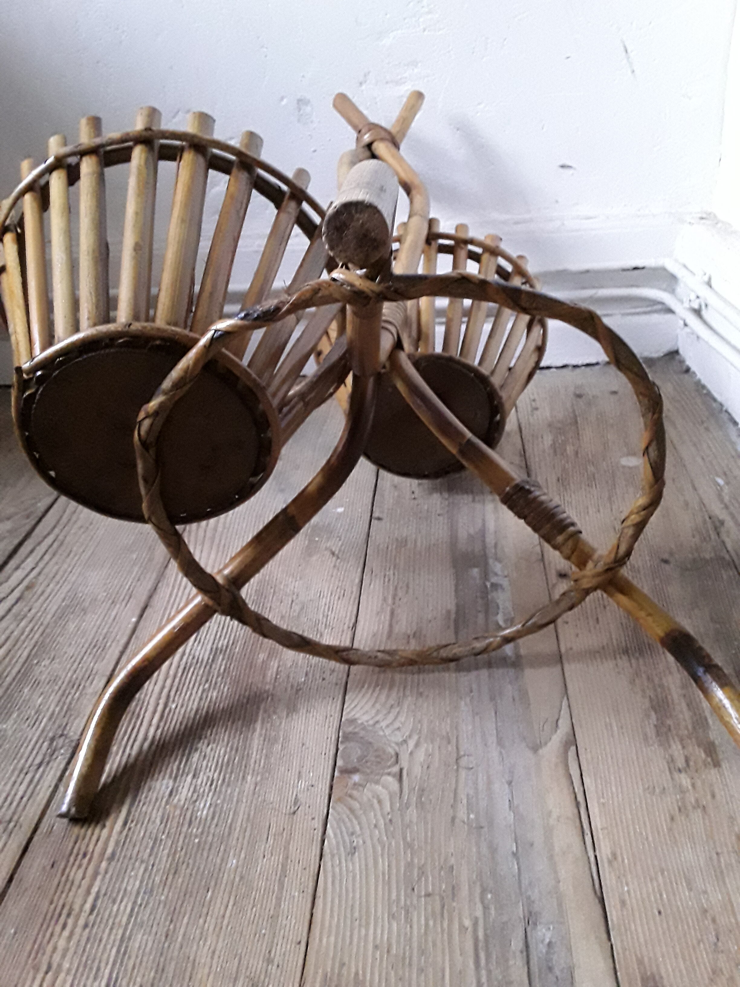 Porte-plante en rotin vintage