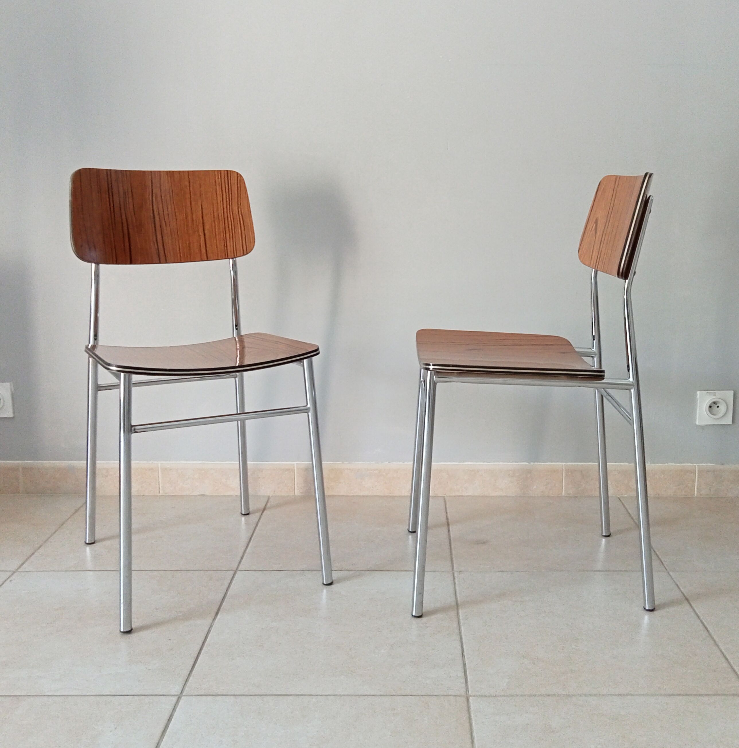 Pair of chairs in formica 60s