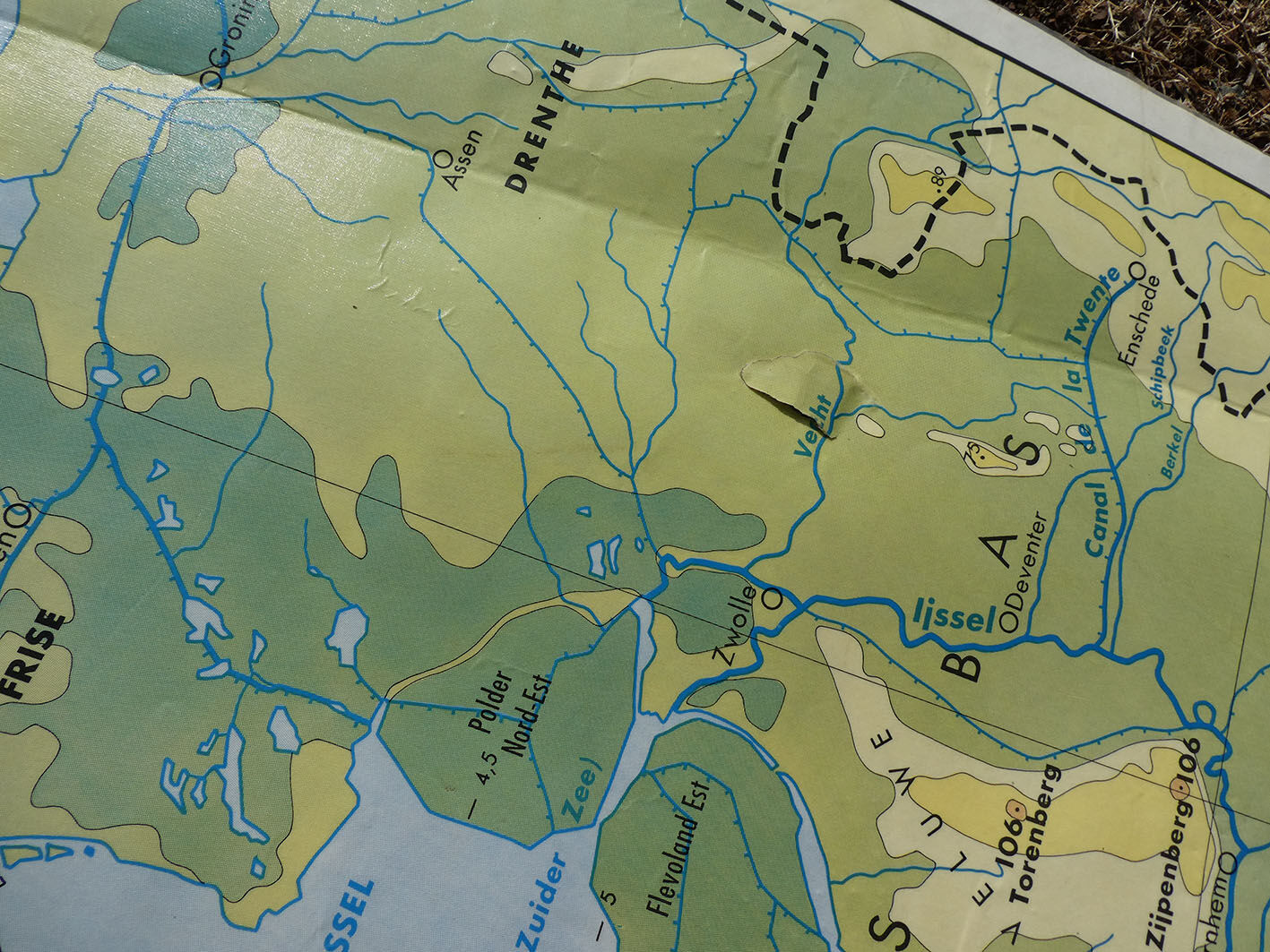 School map "Benelux" Belgium, Nederland and Luxembourg