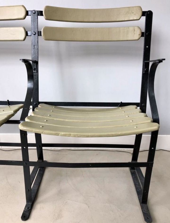Folding seat