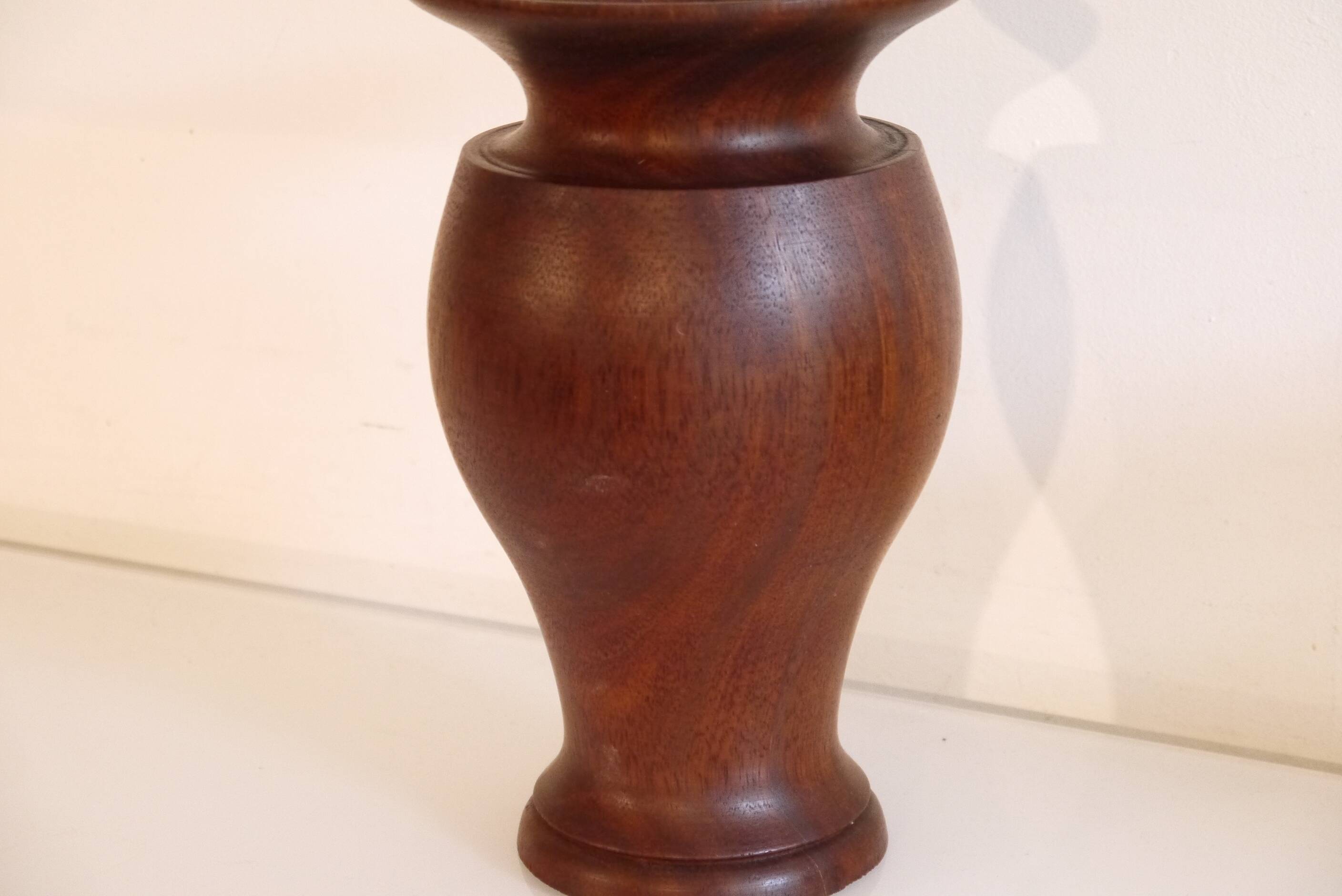 Vase scandinave en teck 1960