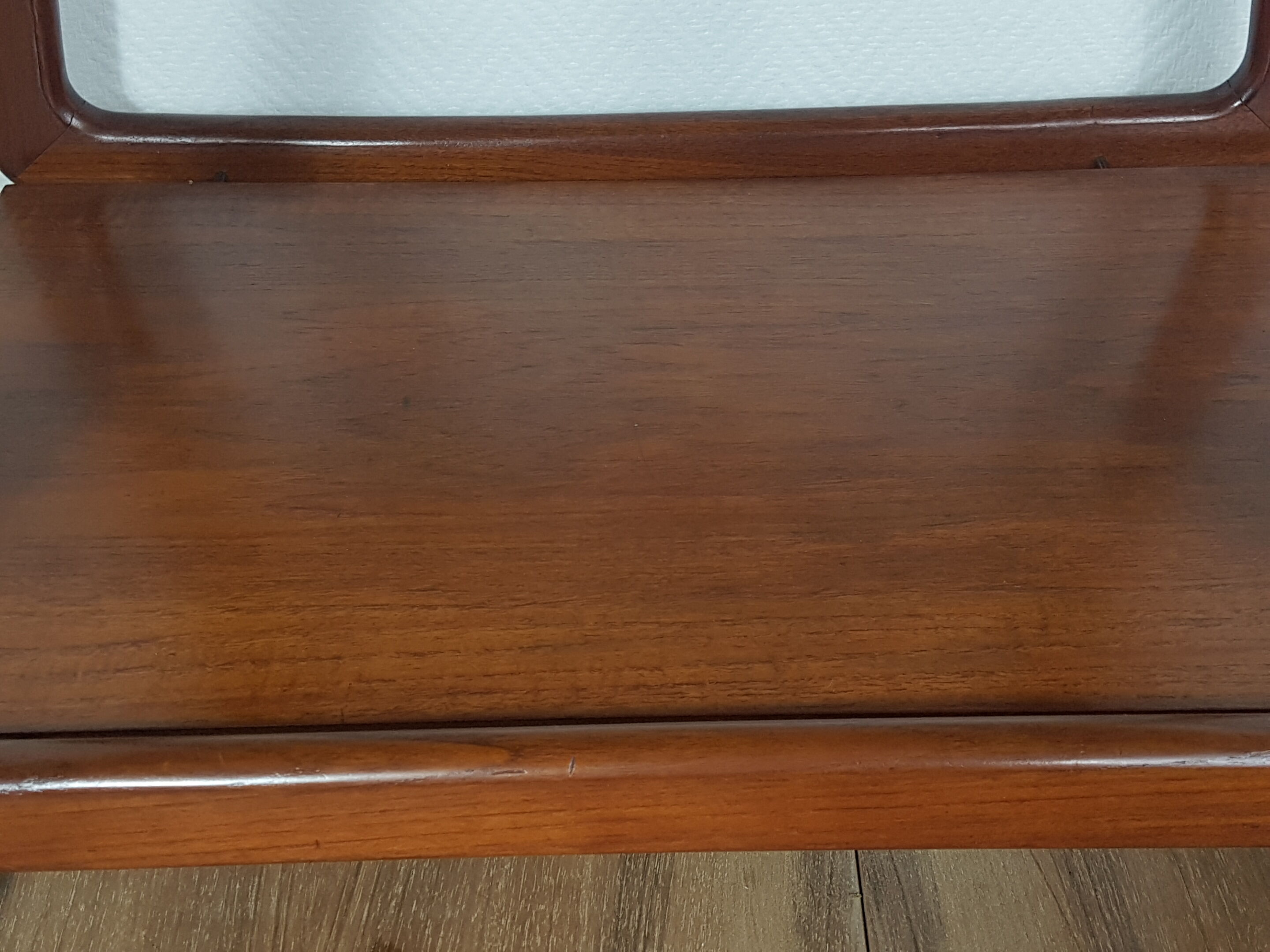 Scandinavian 70s dessert or mini-bar