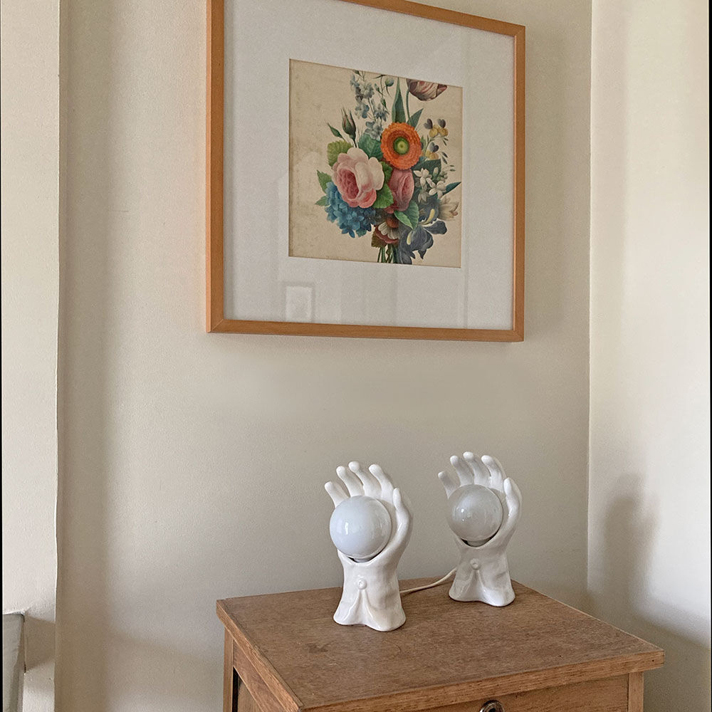 Ceramic hand lamp