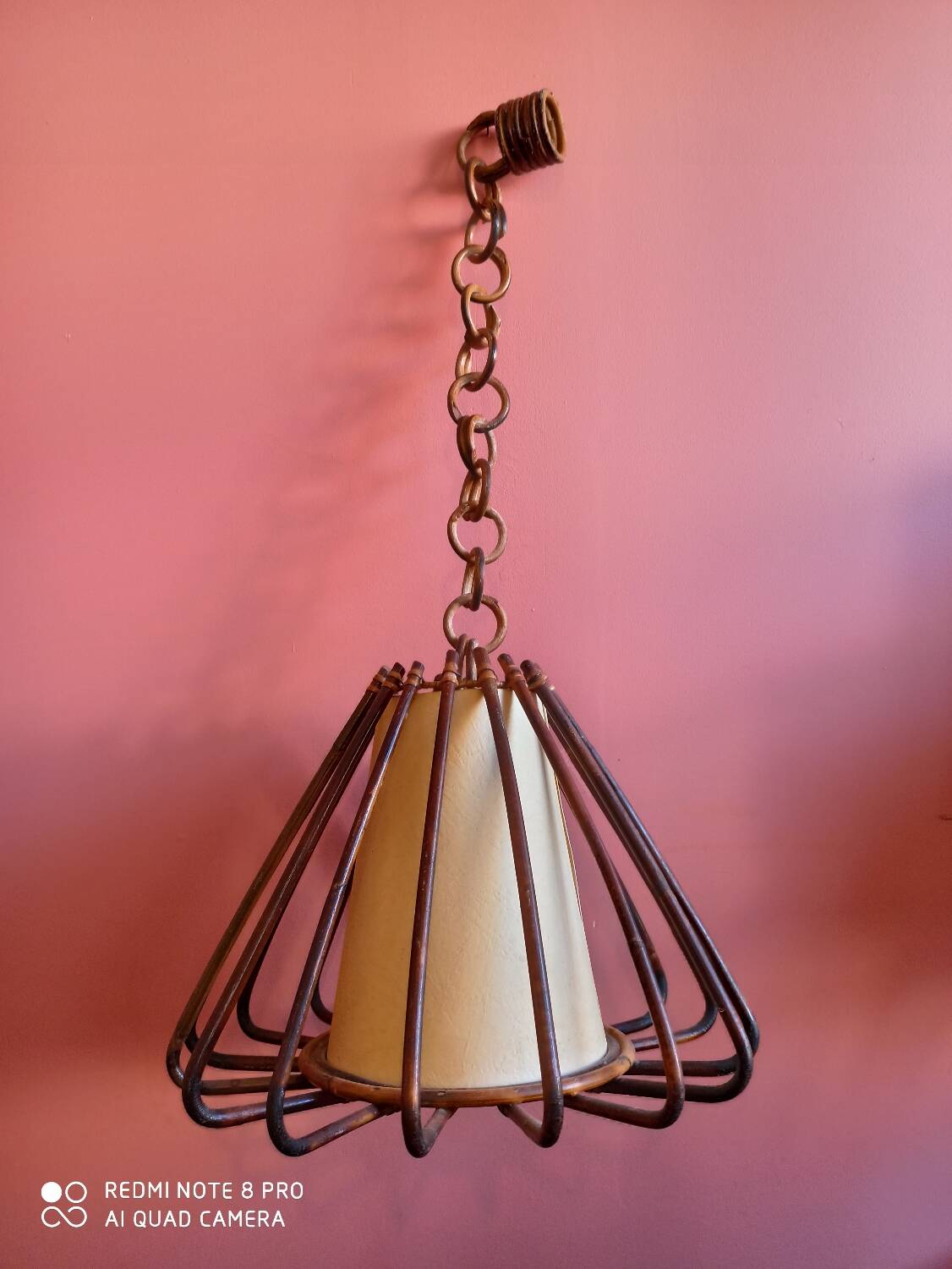 Suspension vintage en rotin