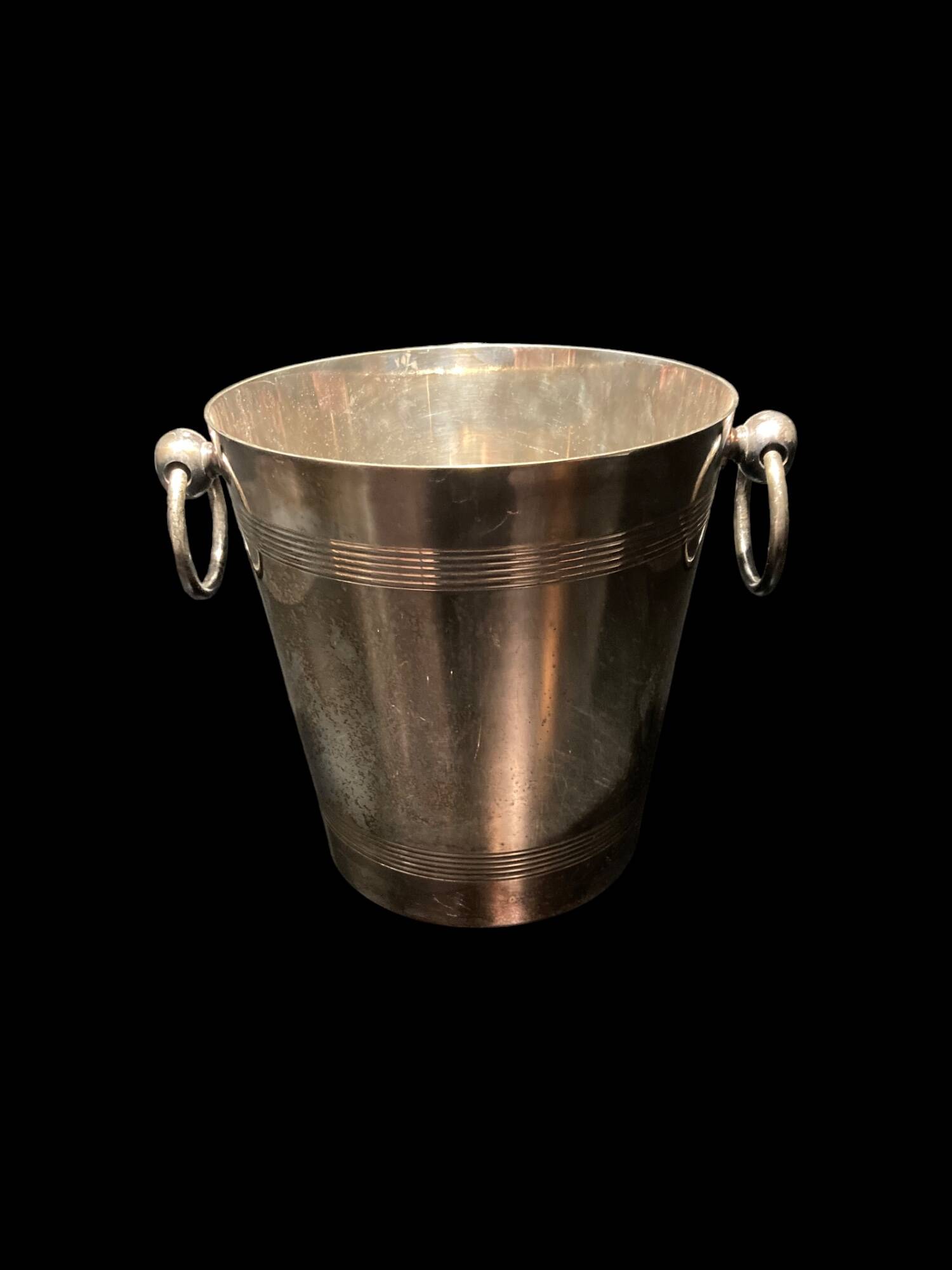 Silver metal champagne bucket