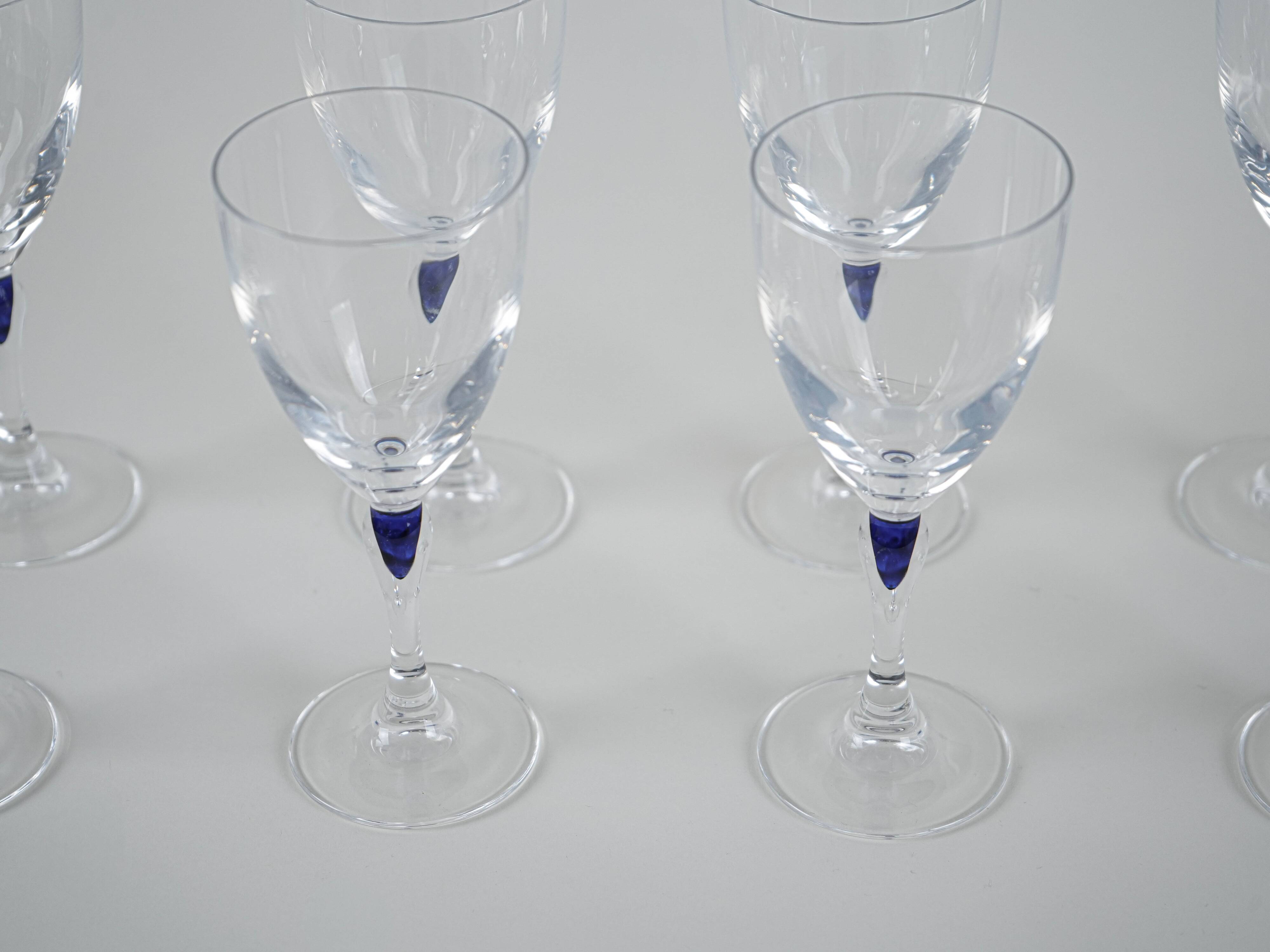 The set of Venise Saphir glasses, French design, 1970s, manufactured by Cri