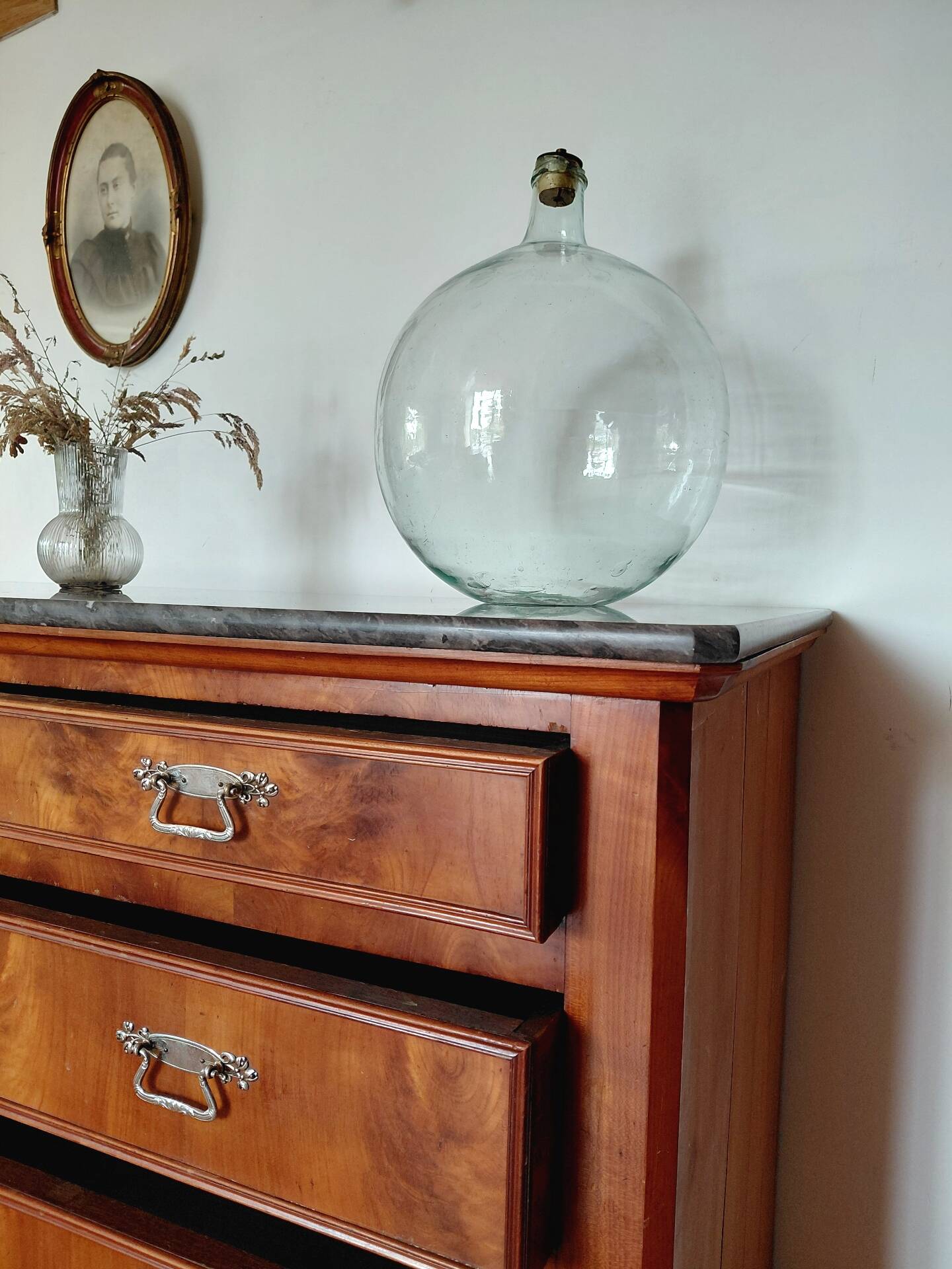Louis-Philippe Commode (19th century) Walnut Burl Saint Anne Marble