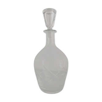 Carafe en cristal numérotée, soufflée et taillée